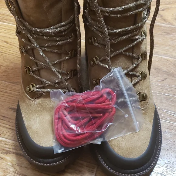 Tory Burch Lug sole ankle boots Size 10 1/2 Ankle Boots & Booties